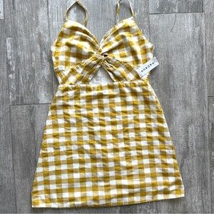 ♥️PAC SUN LOTTIE MOSS GINGHAM FRONT TWIST DRESS♥️